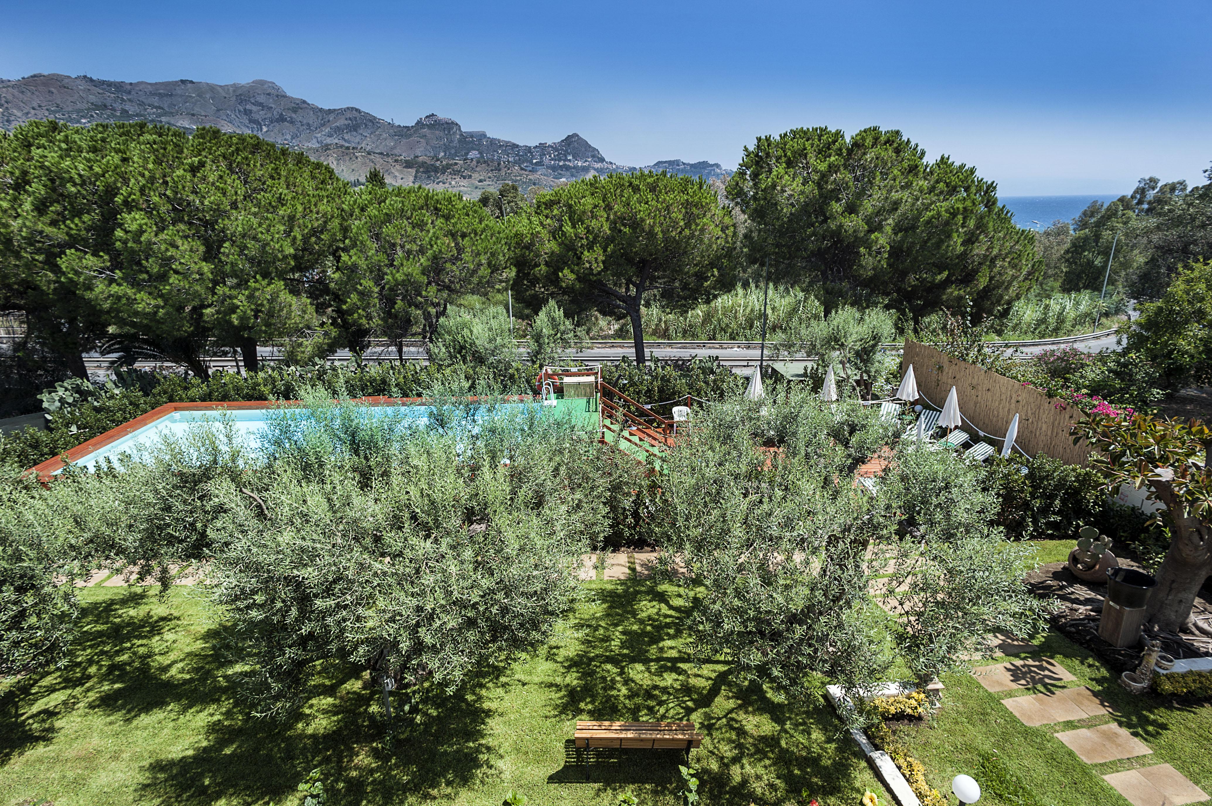 Villa Collina Giardini Naxos Exterior foto