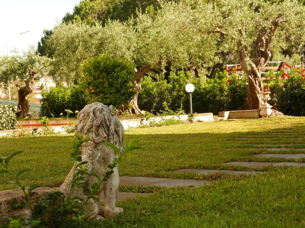 Villa Collina Giardini Naxos Exterior foto
