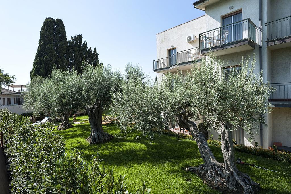 Villa Collina Giardini Naxos Exterior foto
