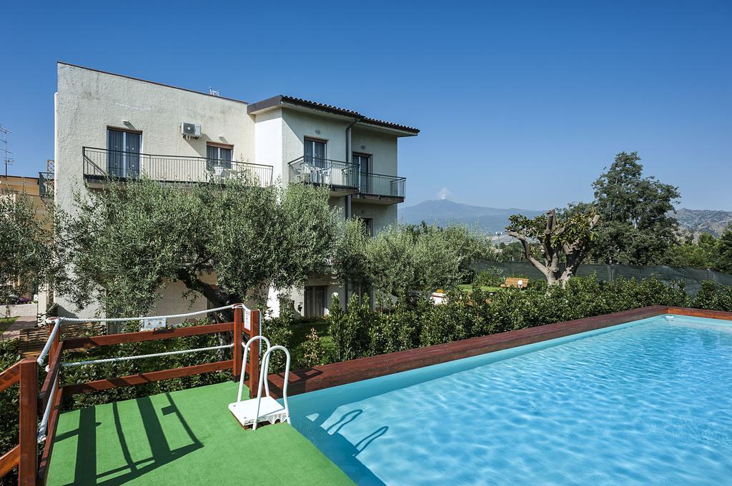 Villa Collina Giardini Naxos Exterior foto